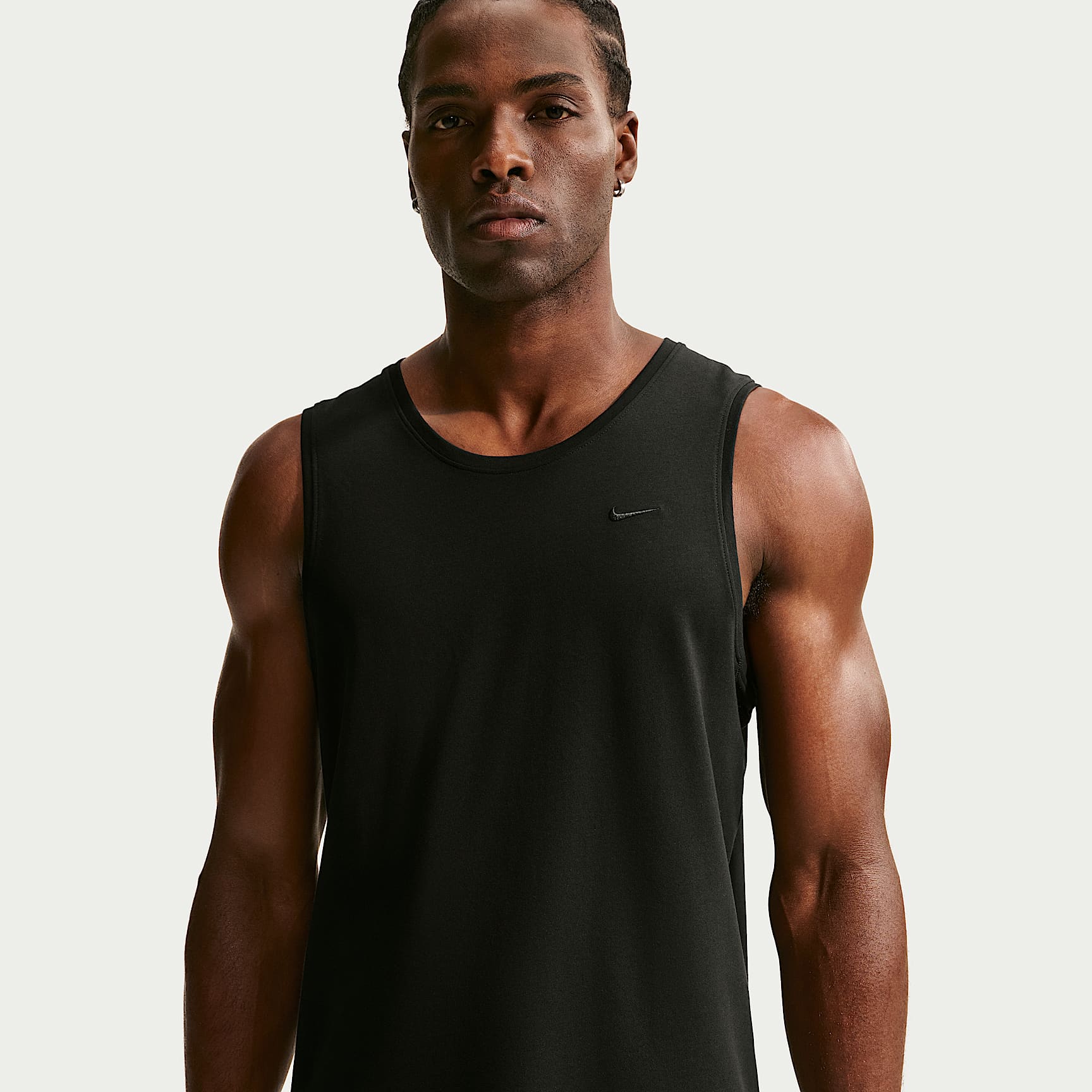 GO ONLY NOW ホワイトタンクトップ Nike Primary Men's Dri-FIT Versatile Tank Top. Nike ZA